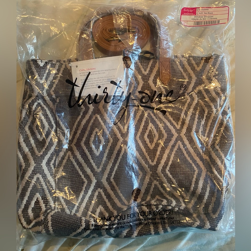 Thirty-One Purse - Picture 2 of 3